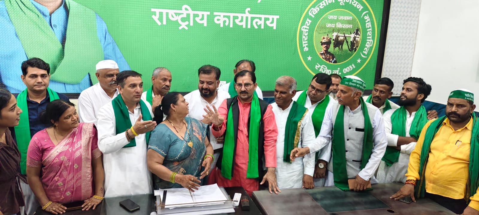 गोरखपुर: भारत-अमेरिका ट्रेड डील के विरोध में 38 किसान संगठनों की बैठक, 15 जुलाई को देशभर में ज्ञापन देने का ऐलान