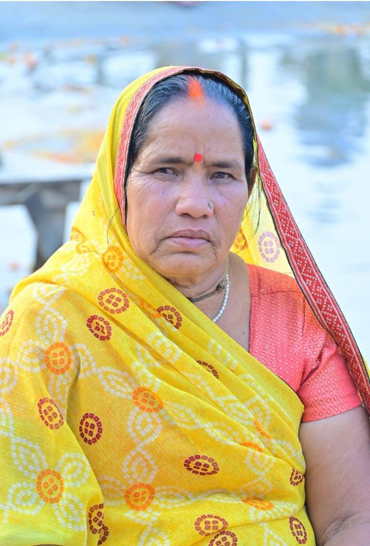सरयू घाट के विक्रेताओं के समर्थन में उतरी संस्था, प्रशासन से संवेदनशील रवैये की अपील