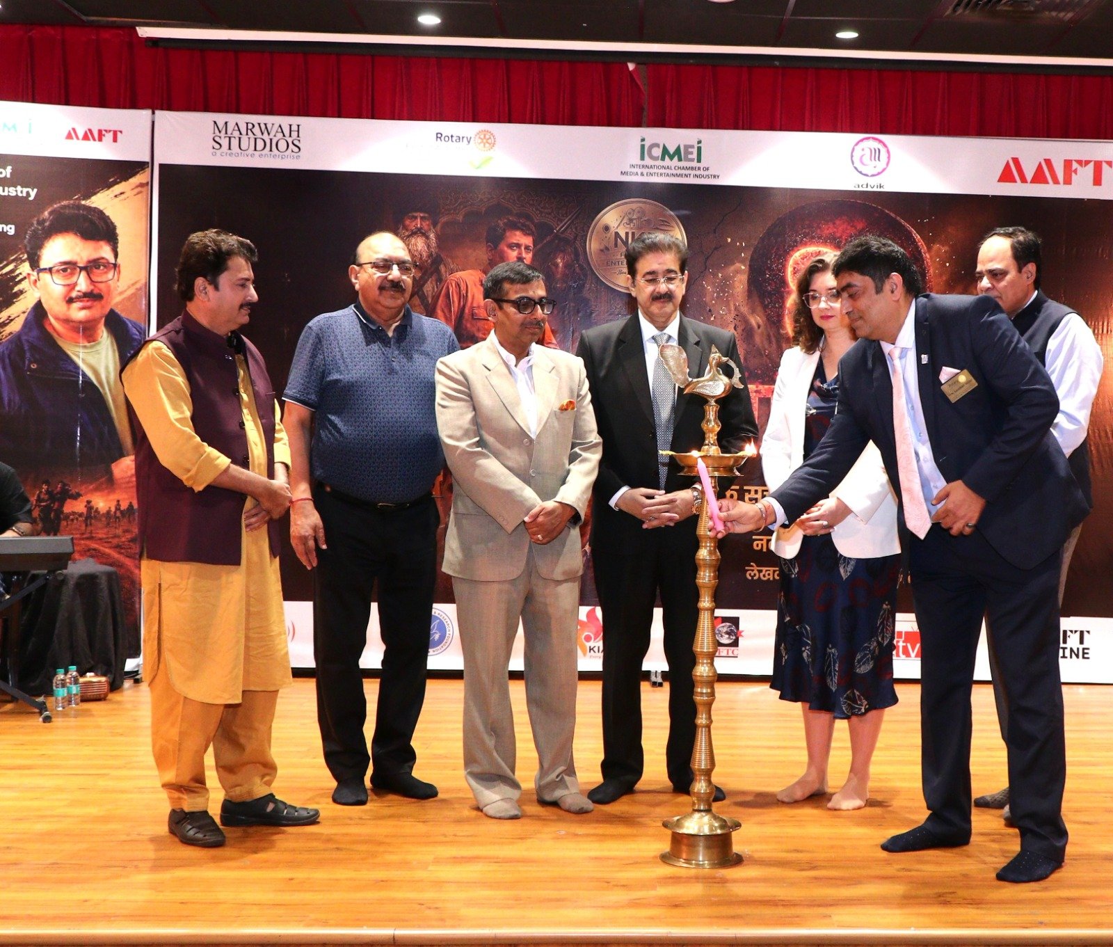 नोएडा में ’81 माइल्स, ए ट्रू अनटोल्ड स्टोरी’ का भावपूर्ण एकल मंचन, विभाजन की त्रासदी ने दर्शकों को किया भावुक