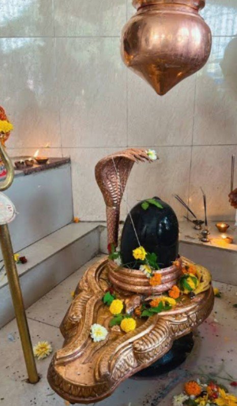 अयोध्या में सावन मेले की धूम, सरयू स्नान के बाद शिवालयों में जलाभिषेक