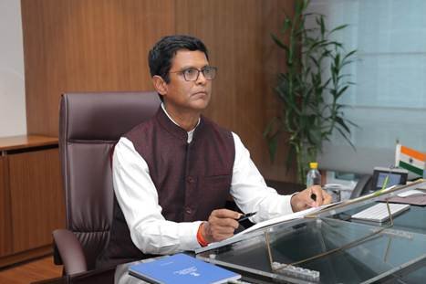 केशव चंद्र ने खान मंत्रालय के सचिव का संभाला कार्यभार, वरिष्ठ अधिकारियों के साथ की समीक्षा बैठक