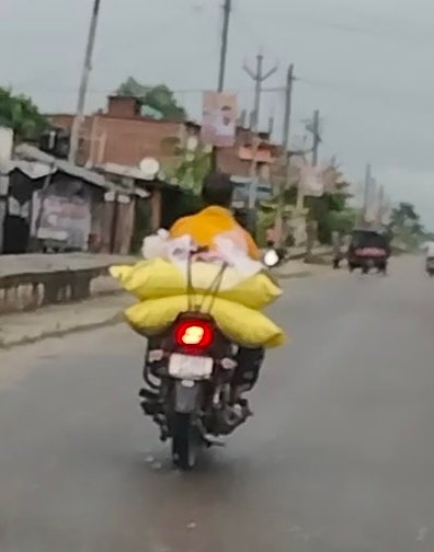 निचलौल में यूरिया तस्करी का खेल? कस्टम कार्यालय के आसपास से नेपाल भेजे जाने के आरोप 