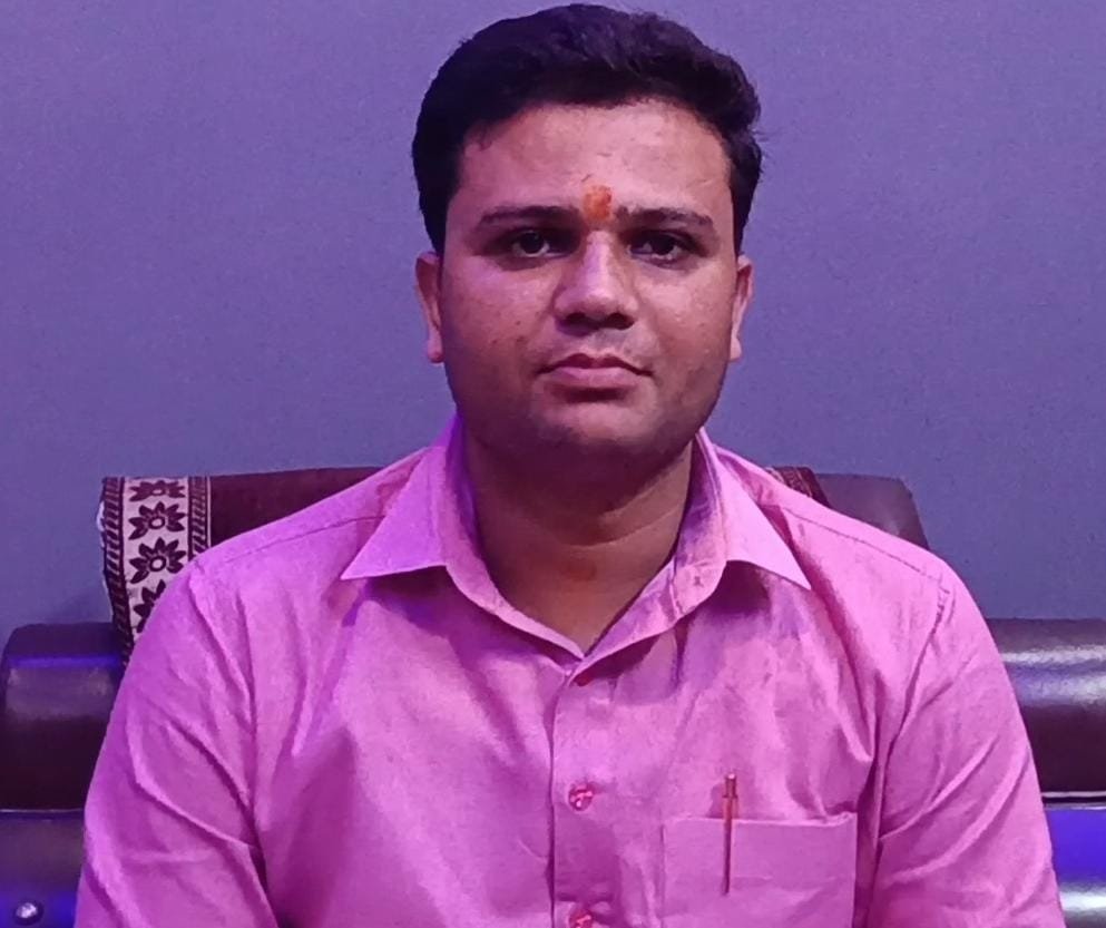 चैनपुरा चौराहे पर भाजपा नेता के परिजनों से अभद्रता का आरोप, जांच के बाद कार्रवाई का आश्वासन