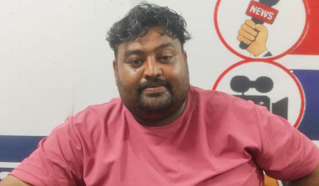 घर में घुसकर महिला से मारपीट और अभद्रता का आरोप, कपड़े फाड़ने का भी दावा
