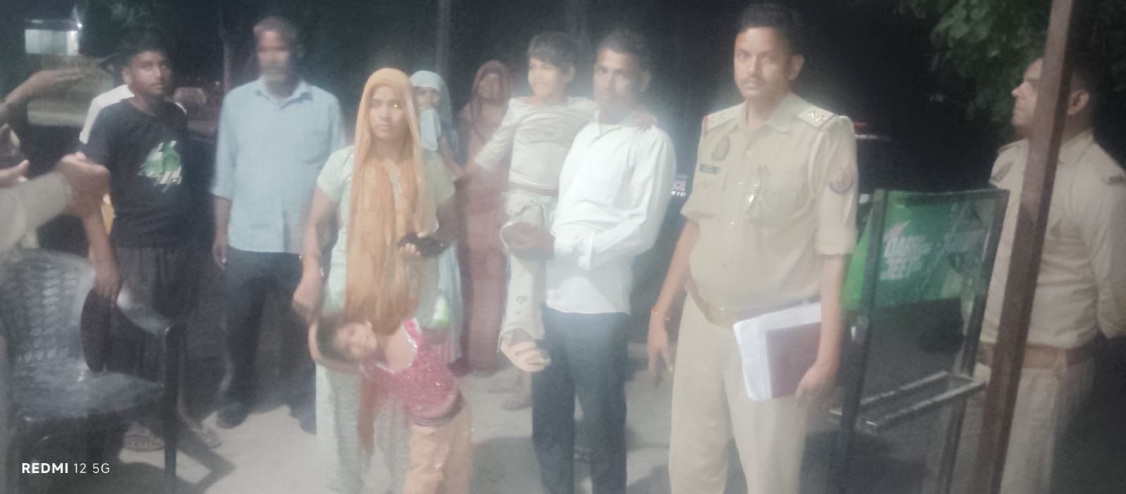 धनोरा से निकलीं दो मासूम बच्चियां, पुलिस ने तलाश कर माता-पिता से मिलवाया