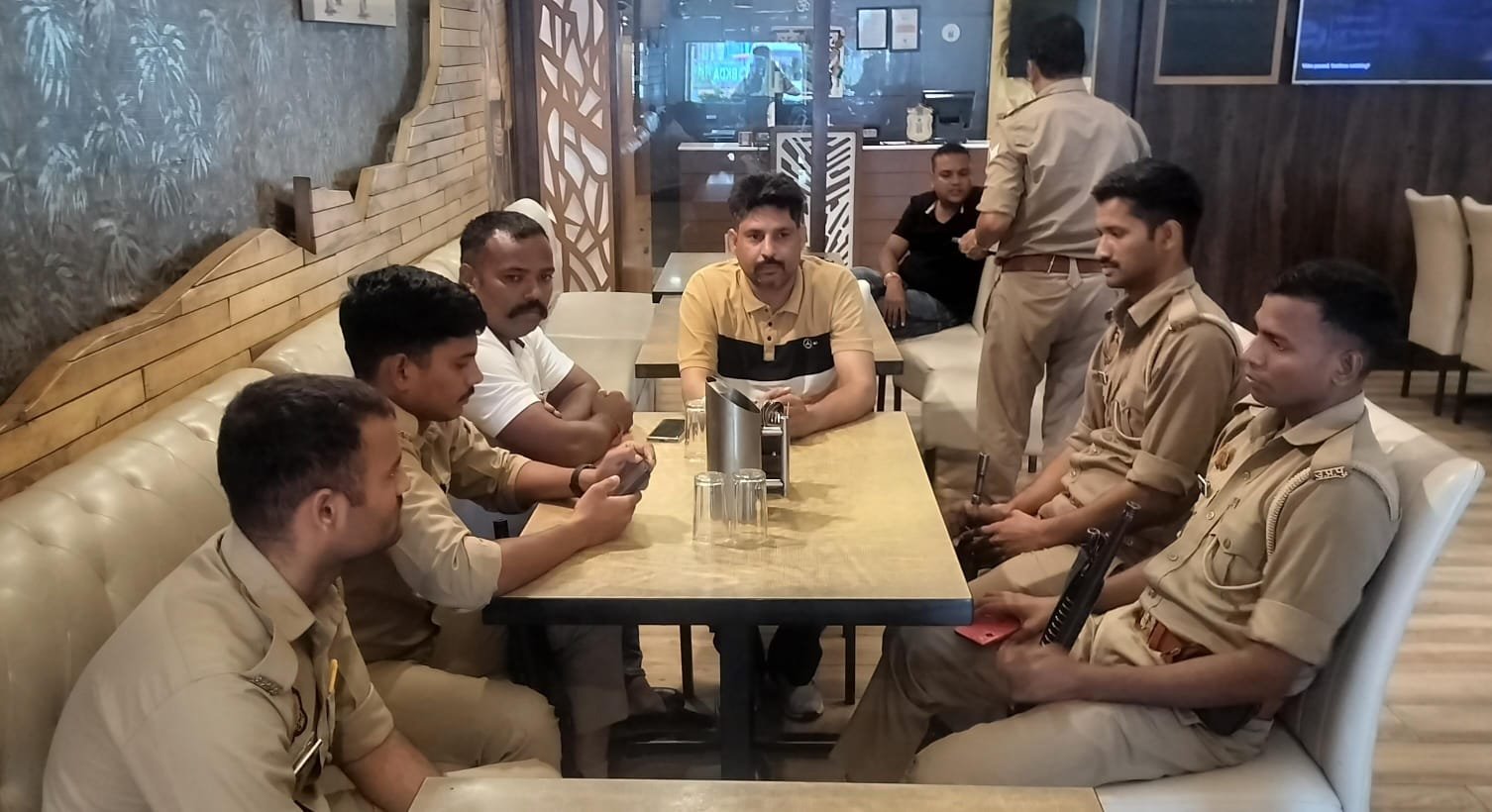 शिकारपुर पुलिस ने किसान जागरूक युवा संगठन के पदाधिकारियों को रास्ते में रोका, धौलाना आंदोलन में जाने से वंचित
