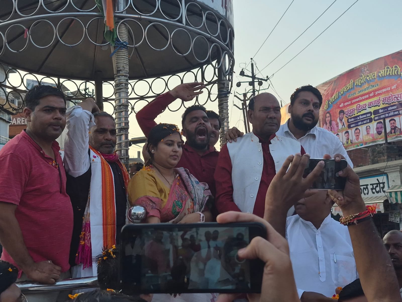 पीएम मोदी की जन्मभूमि वडनगर से कर्मभूमि वाराणसी जा रही सेवा यात्रा का खुर्जा में भव्य स्वागत