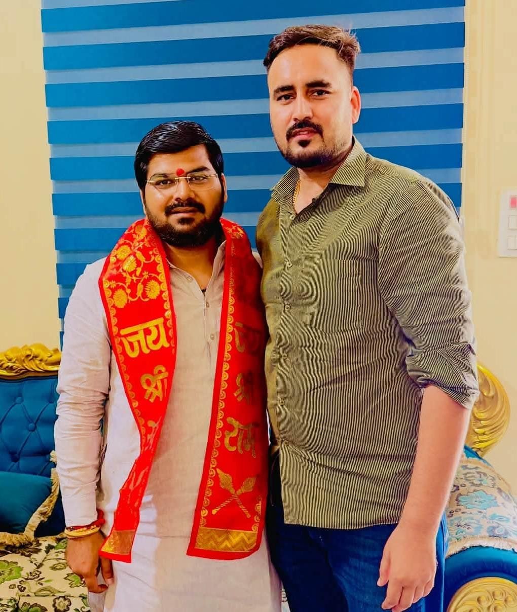 भाजपा जिला मंत्री गौरव चौधरी के आवास पर पहुंचे जिला उपाध्यक्ष दिवाकर सिंह, हुआ भव्य स्वागत