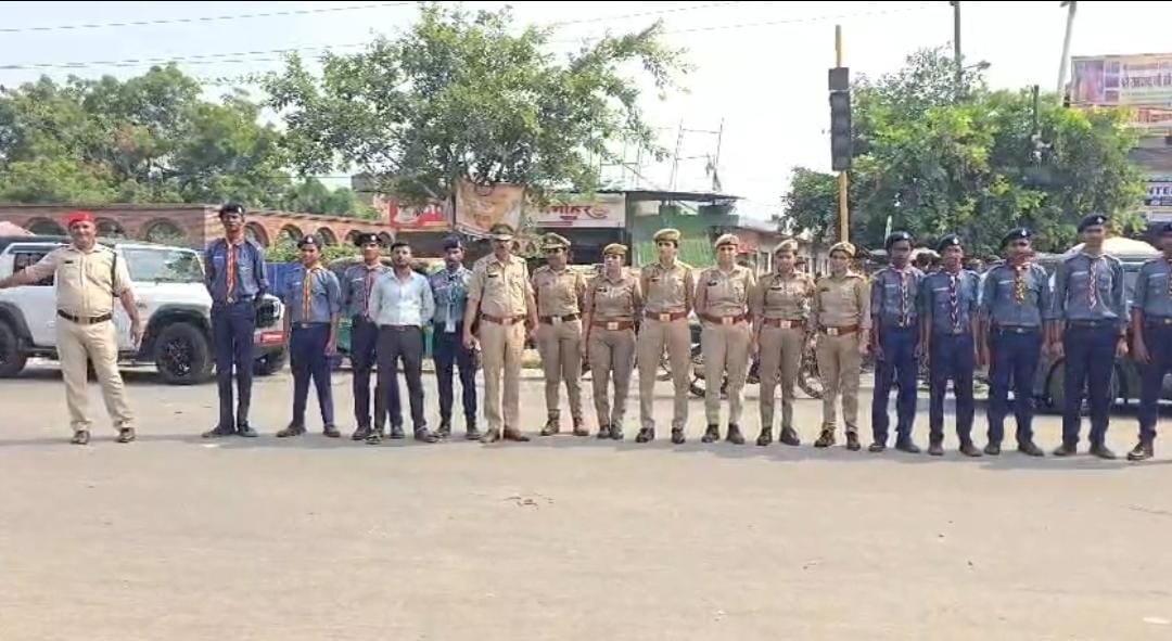 मिशन शक्ति के तहत स्काउटिंग छात्रों ने संभाली यातायात व्यवस्था, सीखे ट्रैफिक नियम