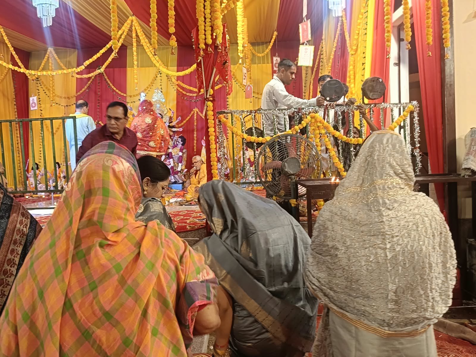 संकल्पसिद्धि फाउंडेशन के पंचम दुर्गापूजनोत्सव में सांस्कृतिक कार्यक्रमों का भव्य शुभारंभ